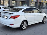 Hyundai Accent-5