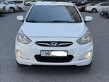 Hyundai Accent-11