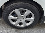 Hyundai Accent-12