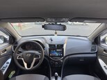 Hyundai Accent-9