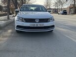 Volkswagen Jetta-1