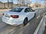 Volkswagen Jetta-4