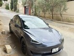 Tesla Model 3-4