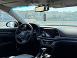 Hyundai Elantra-14
