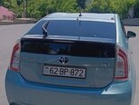 Toyota Prius-5