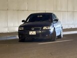 Volkswagen Passat-1