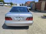 Mercedes E 320-2