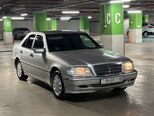 Mercedes C 200-1