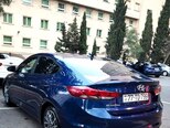 Hyundai Elantra-4