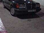 Mercedes 230 E-9
