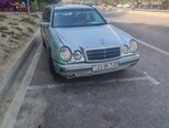 Mercedes E 240-1