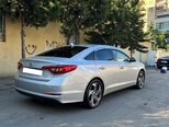 Hyundai Sonata-4