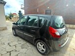 Renault Megane Scenic-2