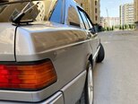 Mercedes 190-9