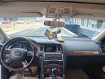 Audi Q7-9