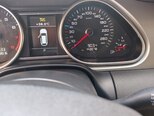Audi Q7-12