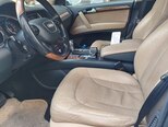Audi Q7-6