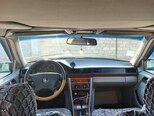 Mercedes 230 E-8