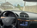 Mercedes E 320-11