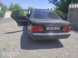 Mercedes E 230-2