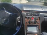 Mercedes E 230-5
