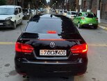 Volkswagen Jetta-4