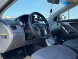 Hyundai Elantra-7