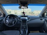 Hyundai Elantra-8