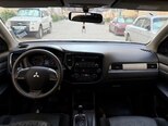 Mitsubishi Outlander-3