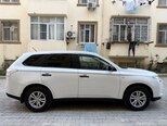 Mitsubishi Outlander-7