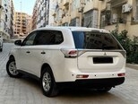 Mitsubishi Outlander-9