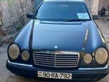 Mercedes E 220-1