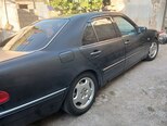 Mercedes E 220-4