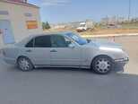 Mercedes E 230-5