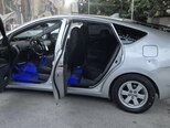 Toyota Prius-12