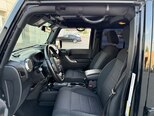 Jeep Wrangler-14