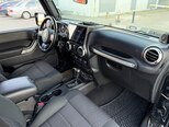 Jeep Wrangler-16