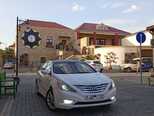 Hyundai Sonata-4
