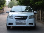 Chevrolet Aveo-5
