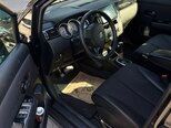 Nissan Tiida-4