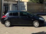 Nissan Tiida-13