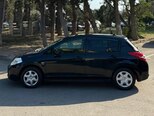 Nissan Tiida-12