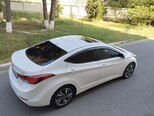 Hyundai Elantra-8