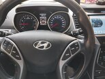 Hyundai Elantra-10