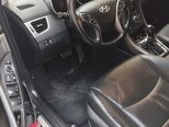 Hyundai Elantra-11