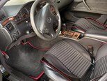Mercedes E 220-11