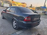 Opel Vectra-4