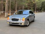 Mercedes E 240-1