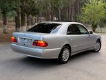 Mercedes E 240-7