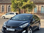 Hyundai Elantra-11
